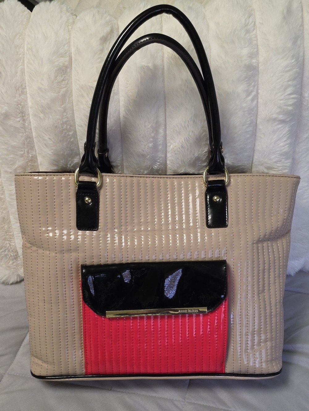 Patent Two-Tone Tote Bag in Beige and Pink